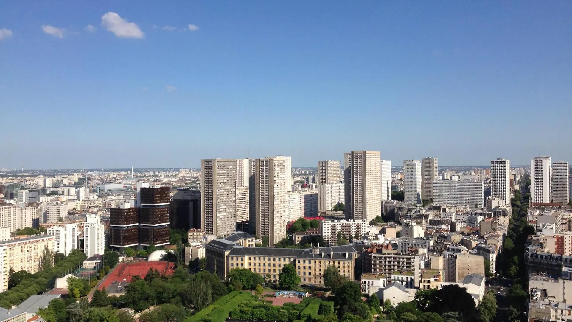 Le 300 By Happynoworry Apartamento *