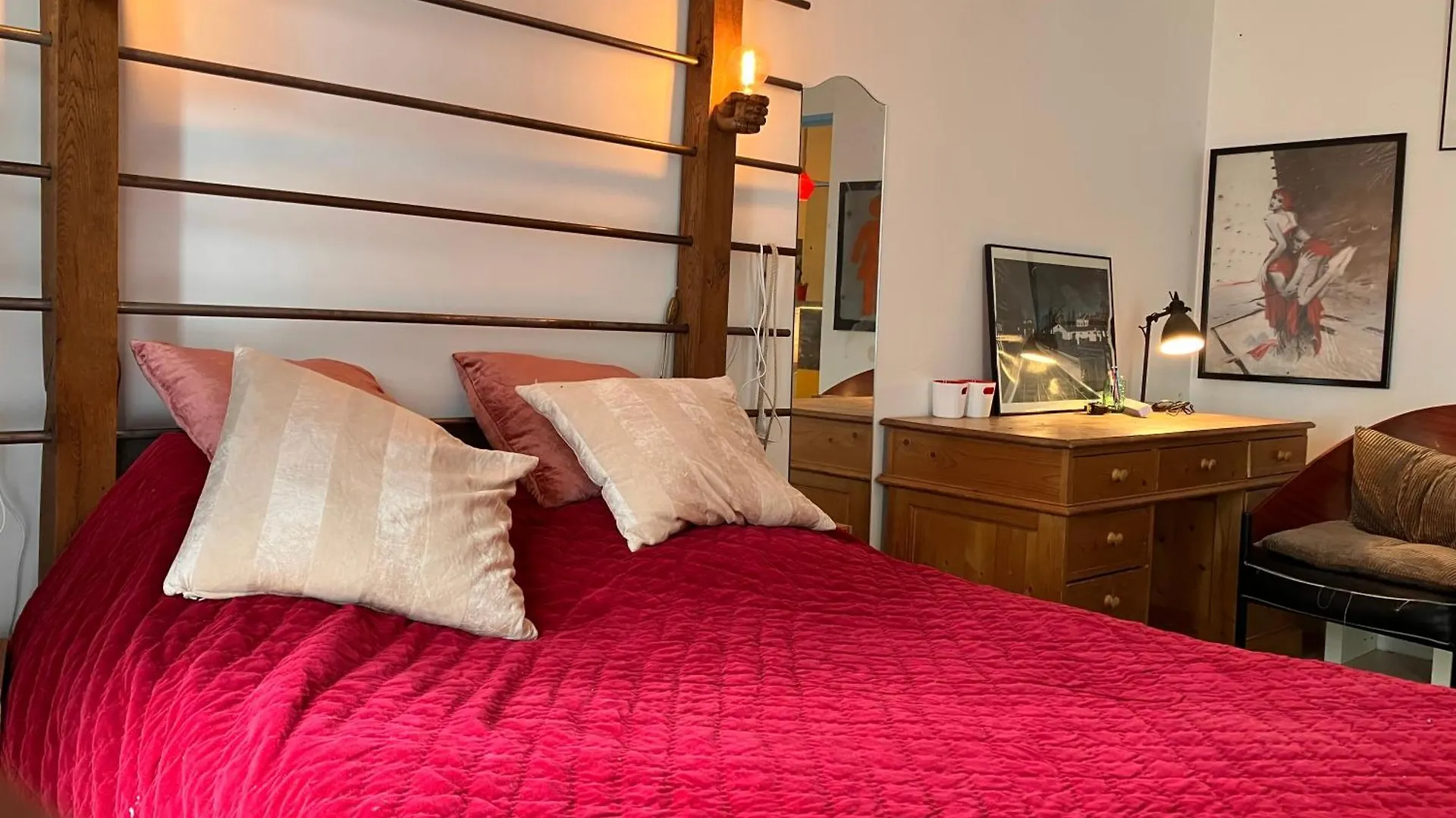 Le 300 By Happynoworry Apartamento *
